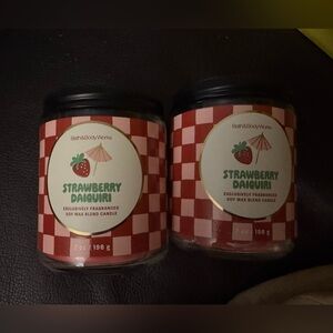 Bath & Body Works Strawberry Daiquiri Candle (2)